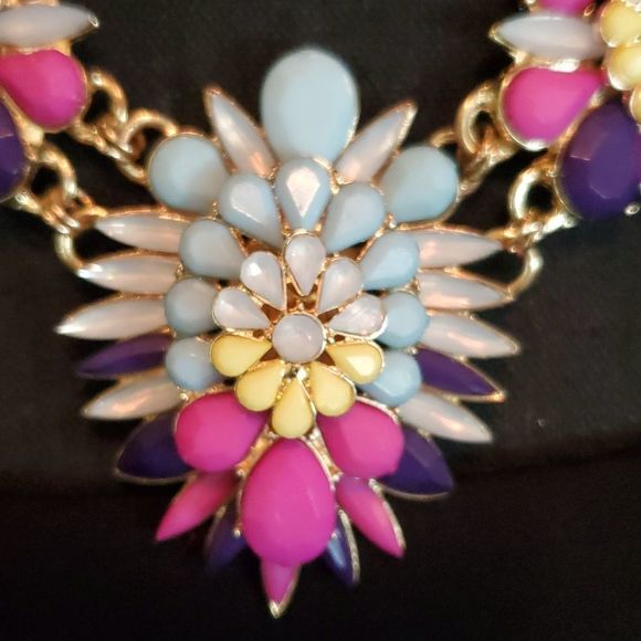 Cara New York Multi-Color 3 Cluster Rhinestone Gold-Tone Necklace 14" EC. - Picture 2 of 8